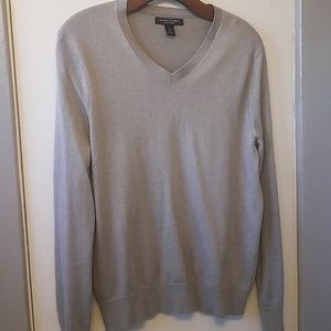 Men's Banana Republic luxury blend v neck sweater